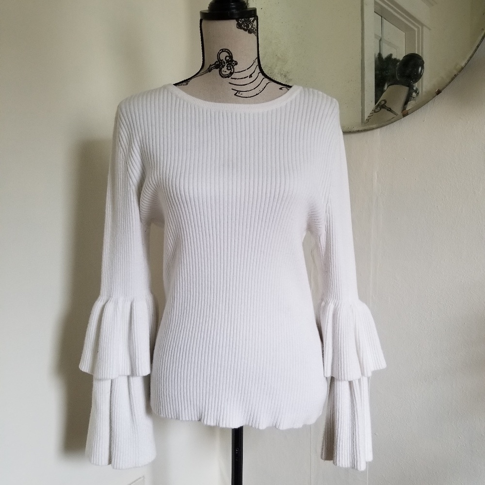 Eva Mendes sweater